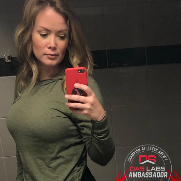 Meet your Posher, Jaime - Picture 2 of 3